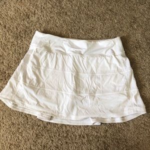White lululemon skort